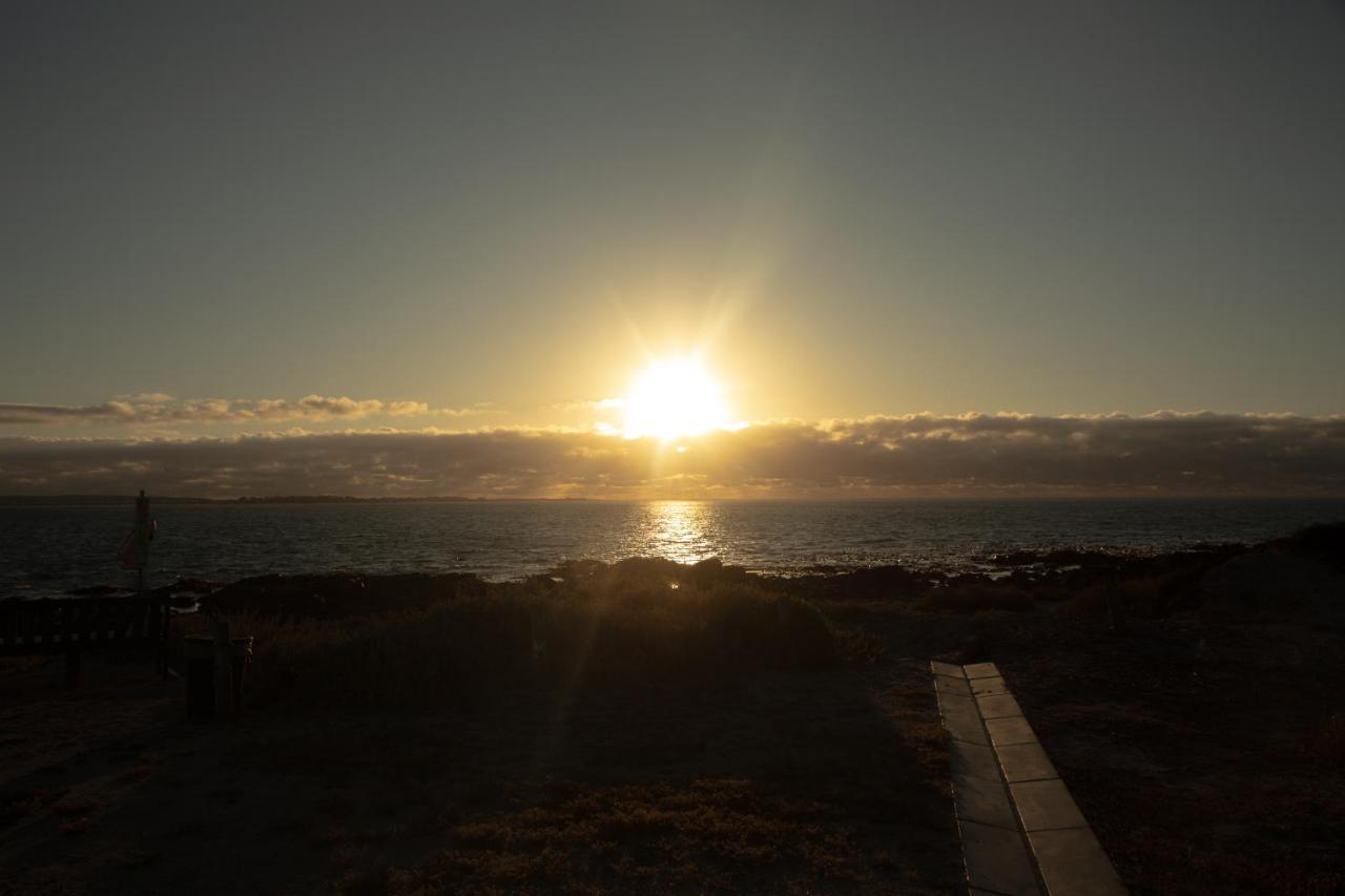 9 On 17th * St Helena Bay